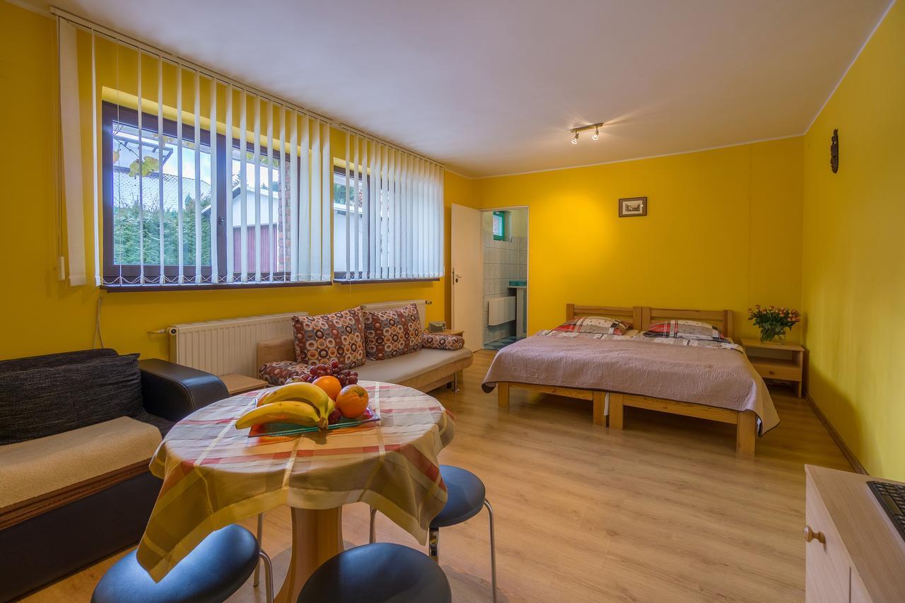 Relaks Bed & Breakfast Szklarska Poreba Phòng bức ảnh